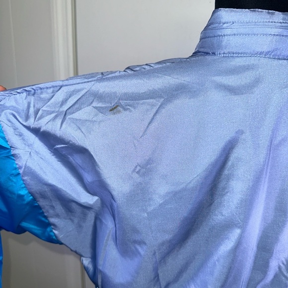 VINTAGE Adidas Women's Blue and Silver Qtr Zip Jacket - Picture 12 of 15